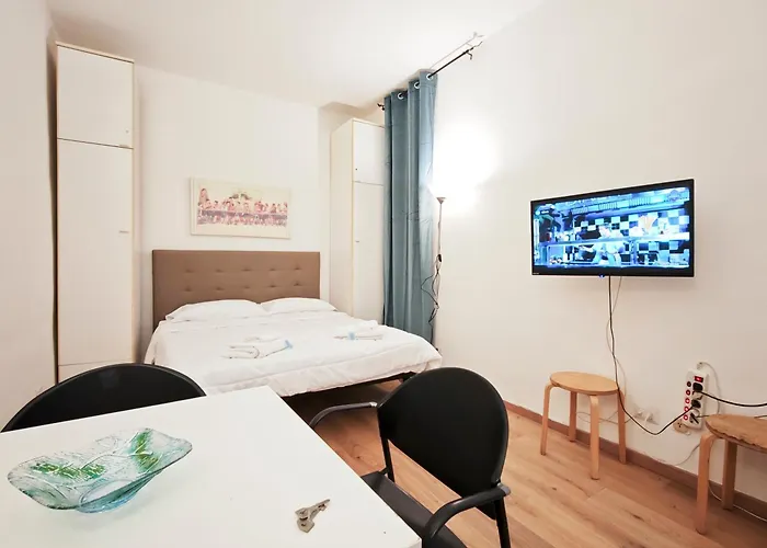 Apartment Piccinni Art