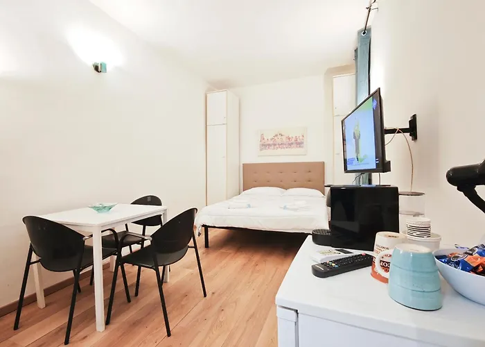 Piccinni Art Apartment *